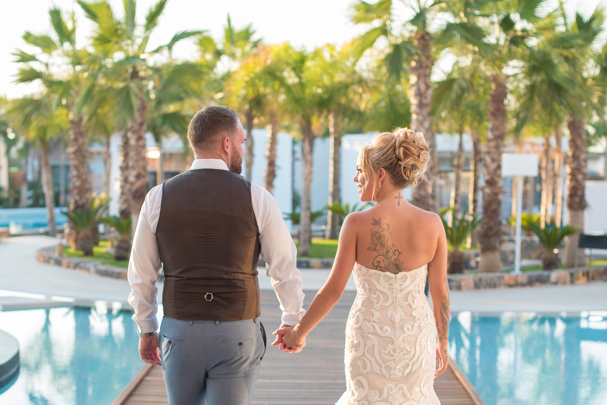 Book your wedding day in Stella island Luxury Resort & Spa 